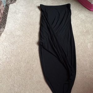 Express asymmetrical skirt